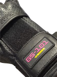 Gants en cuir pour Gyroroue⎮GS-101 8 Logo GS-101 Paris sérigraphié sur la sangle en cuir du gant